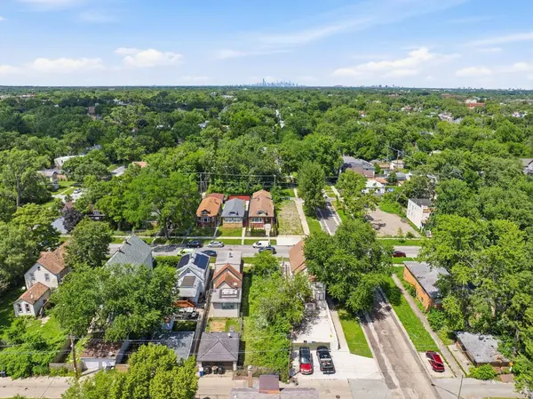 305 W 117th ST, Chicago, IL 60628