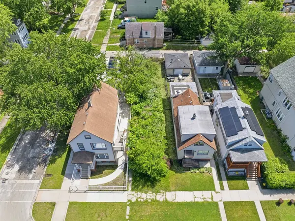 305 W 117th ST, Chicago, IL 60628