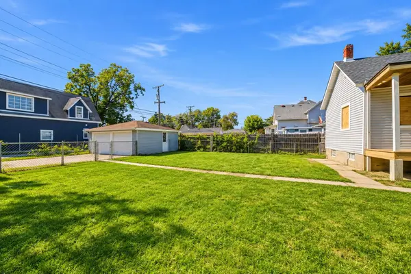 2837 Broadway ST, Blue Island, IL 60406