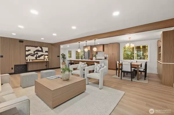 10406 115th PL NE, Kirkland, WA 98033