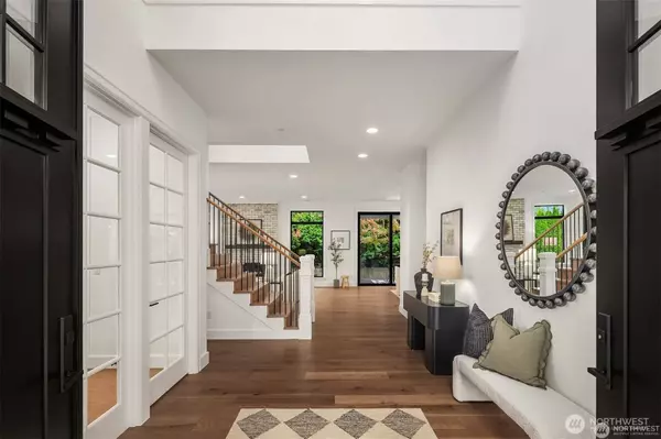 13988 SE 5th ST, Bellevue, WA 98005