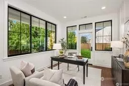 13988 SE 5th ST, Bellevue, WA 98005