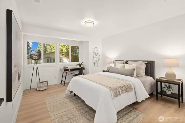 10406 115th Place NE, Kirkland, WA 98033