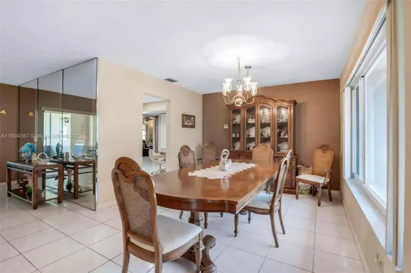 11906 SW 59th Ct, Cooper City, FL 33330