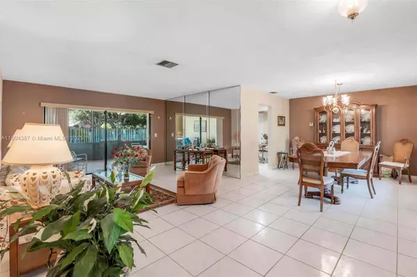 11906 SW 59th Ct, Cooper City, FL 33330