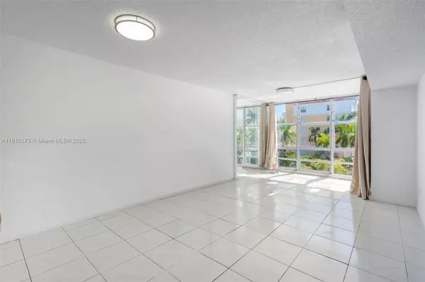 210 172nd St #438, Sunny Isles Beach, FL 33160