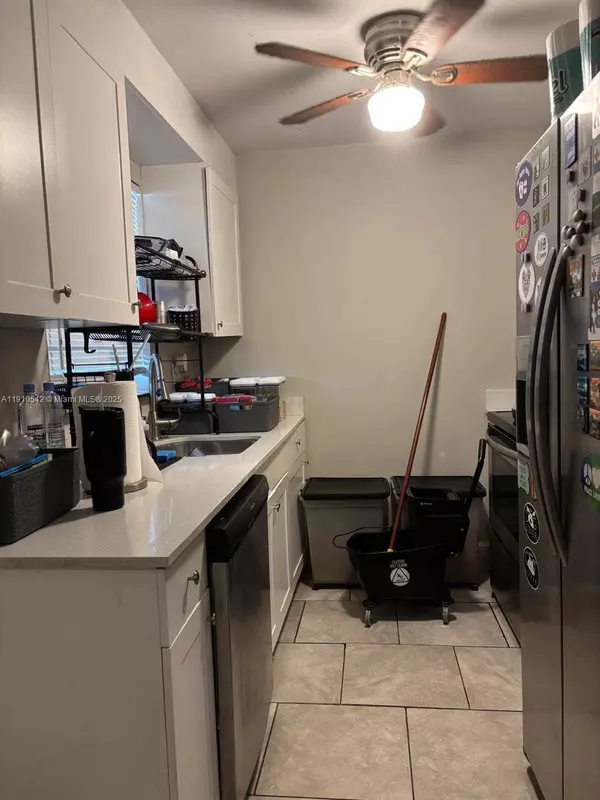 1296 W 36th St, Riviera Beach, FL 33404