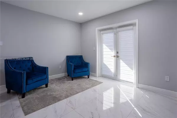 11510 SW 7th St, Sweetwater, FL 33174