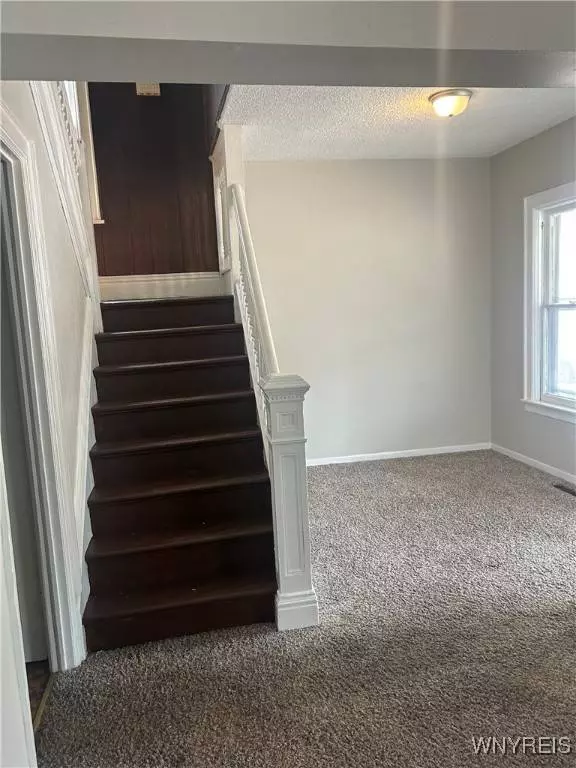 907 Tonawanda ST, Buffalo, NY 14207