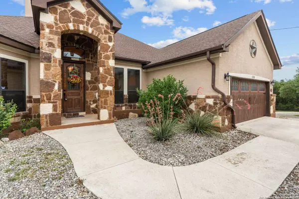 151 Native Pecan, Canyon Lake, TX 78133