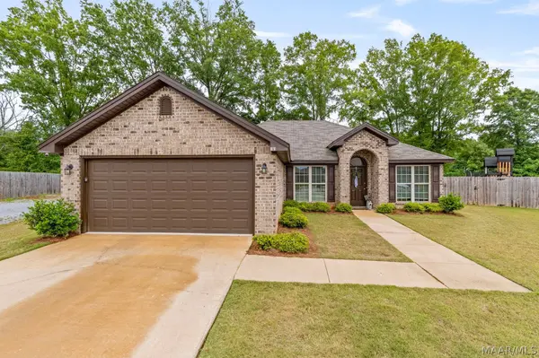 161 Hideaway LN, Wetumpka, AL 36092