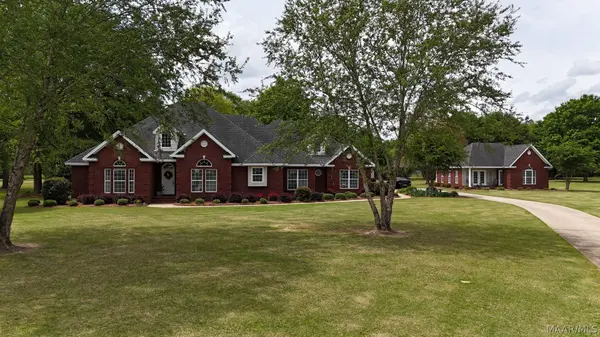2314 Wynoaks DR, Prattville, AL 36067