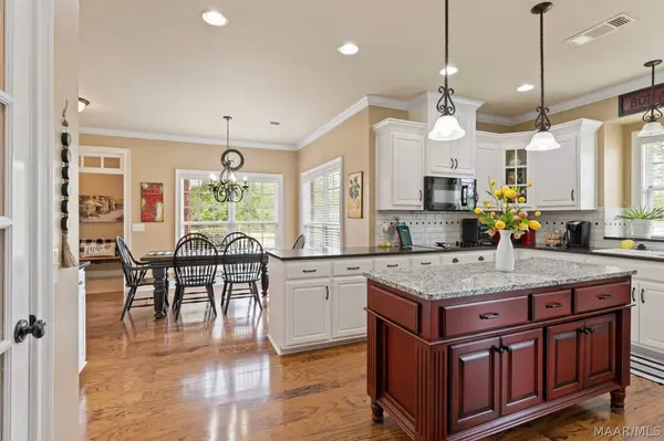 2314 Wynoaks DR, Prattville, AL 36067