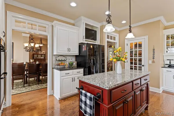 2314 Wynoaks DR, Prattville, AL 36067