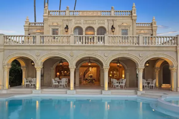 1900 Spindrift Dr, La Jolla, CA 92037