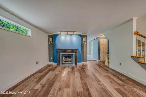 222 Hillside, Dallas, PA 18612