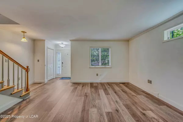 222 Hillside, Dallas, PA 18612