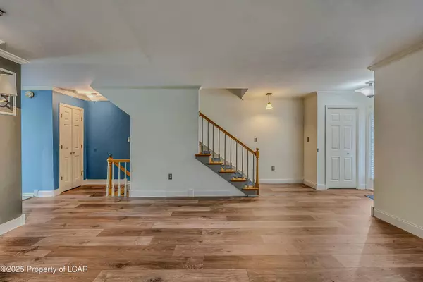 222 Hillside, Dallas, PA 18612