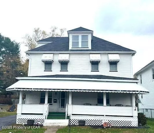 55 Welsh Street, Jenkins Township, PA 18640