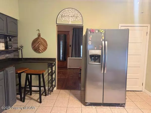 55 Welsh Street, Jenkins Township, PA 18640