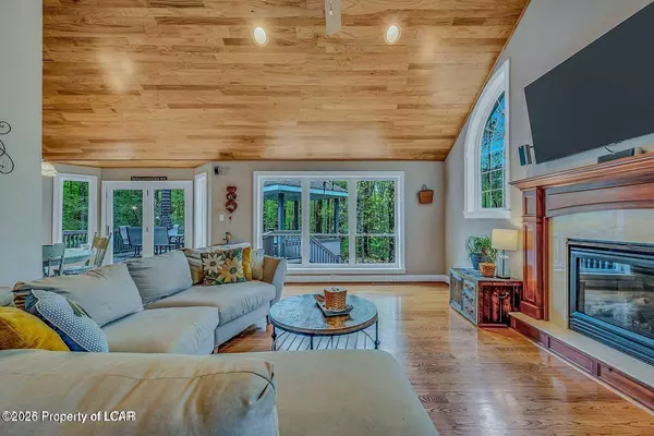 435 Lake Street, Dallas, PA 18612