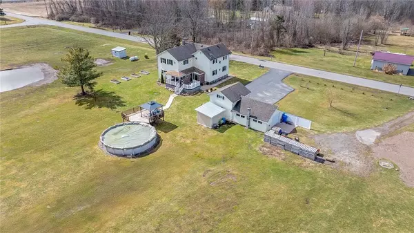 1911 Phillips RD, Burt, NY 14028