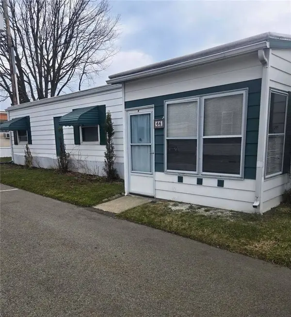 66 Jenny LN, Cheektowaga, NY 14225