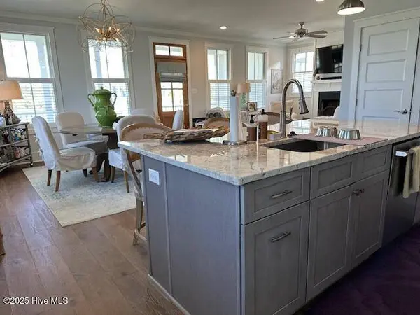 56 Boathouse RD, Oriental, NC 28571