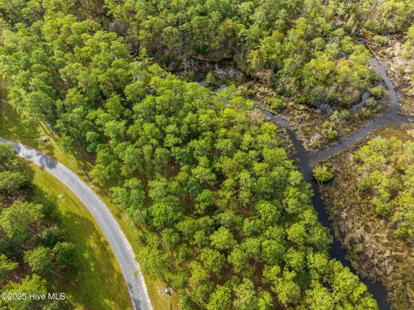 87 Broadview PT, Oriental, NC 28571