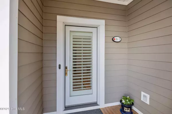 300 Midyette ST ## B5, Oriental, NC 28571