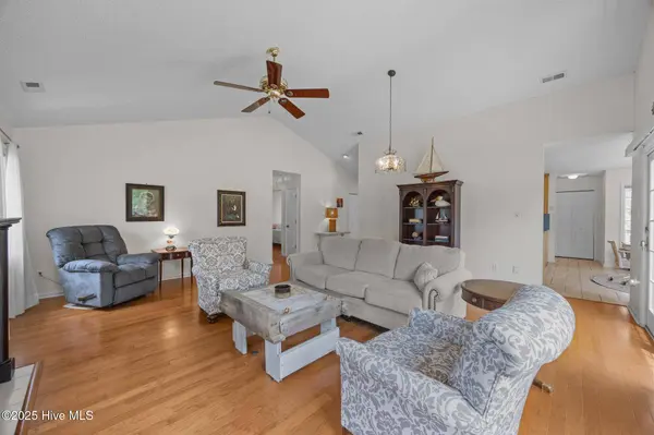 9333 Doris DR, Oriental, NC 28571