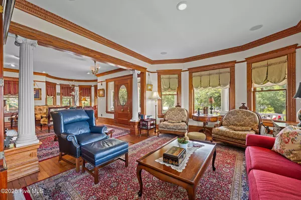 502 South AVE, Oriental, NC 28571