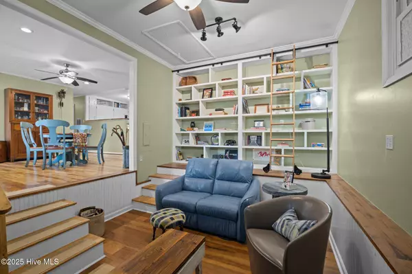 106 Norman CIR, Oriental, NC 28571