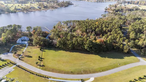 572 Dawson Creek BLVD, Oriental, NC 28571