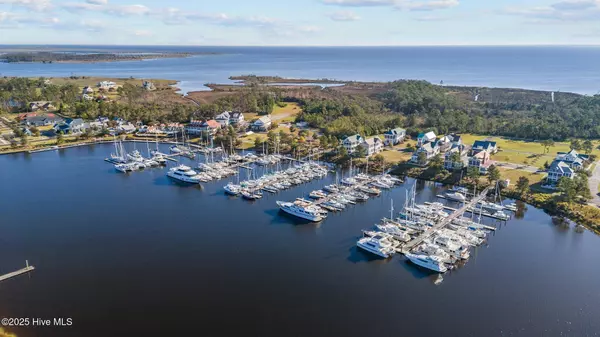 451 E Harborside RD #A35, Oriental, NC 28571