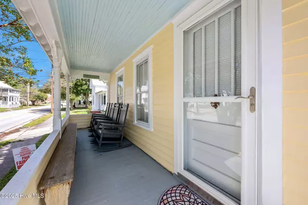 506 Broad ST, Oriental, NC 28571