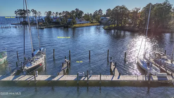 414 Whittaker Point RD #W-6, Oriental, NC 28571