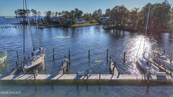 414 Whittaker Point RD #W-7, Oriental, NC 28571