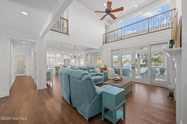 1202 Neuse DR, Oriental, NC 28571