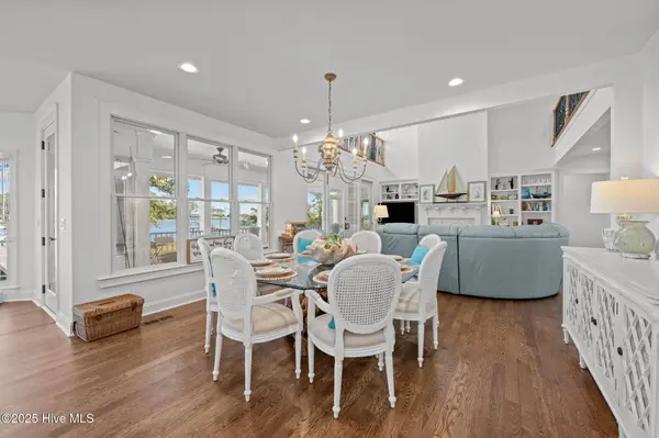 1202 Neuse DR, Oriental, NC 28571