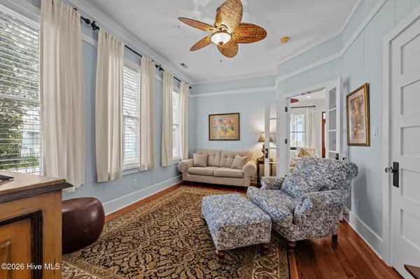 203 Vandemere ST, Oriental, NC 28571