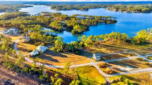 275 Ballast PT, Oriental, NC 28571