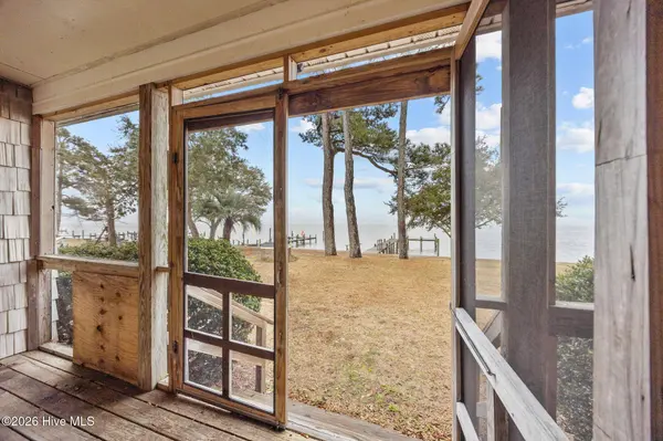 236 Morrison RD, Oriental, NC 28571