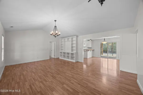 9329 Doris DR, Oriental, NC 28571