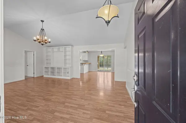 9329 Doris DR, Oriental, NC 28571