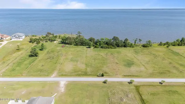 63 Wind Lake RD S, Oriental, NC 28571