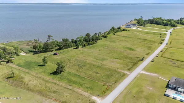 63 Wind Lake RD S, Oriental, NC 28571