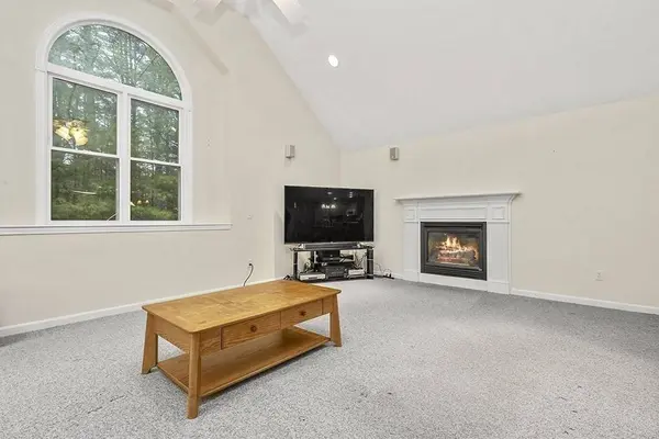 326 Mill St, Mansfield, MA 02048