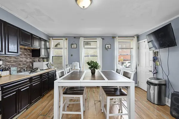 27 Greeley ST, Providence, RI 02904