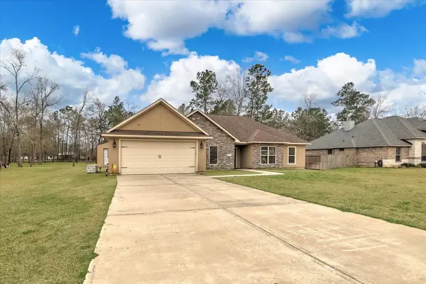 210 Road 662, Dayton, TX 77535